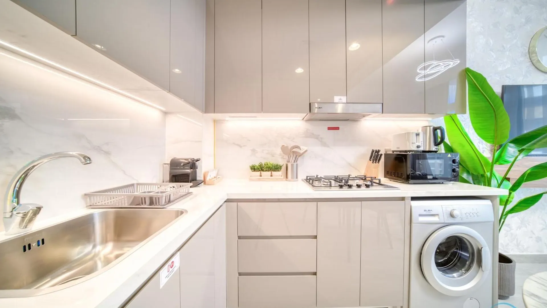 Serene 1Br Apartment In Azizi Riviera 27, Al Merkadh By Deluxe Holiday Homes 迪拜