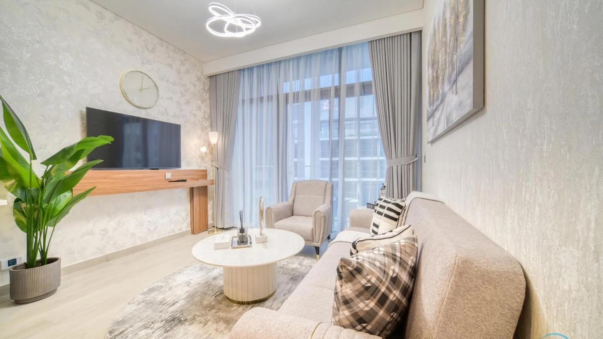 Serene 1Br Apartment In Azizi Riviera 27, Al Merkadh By Deluxe Holiday Homes Dubai 0*,  United Arab Emirates