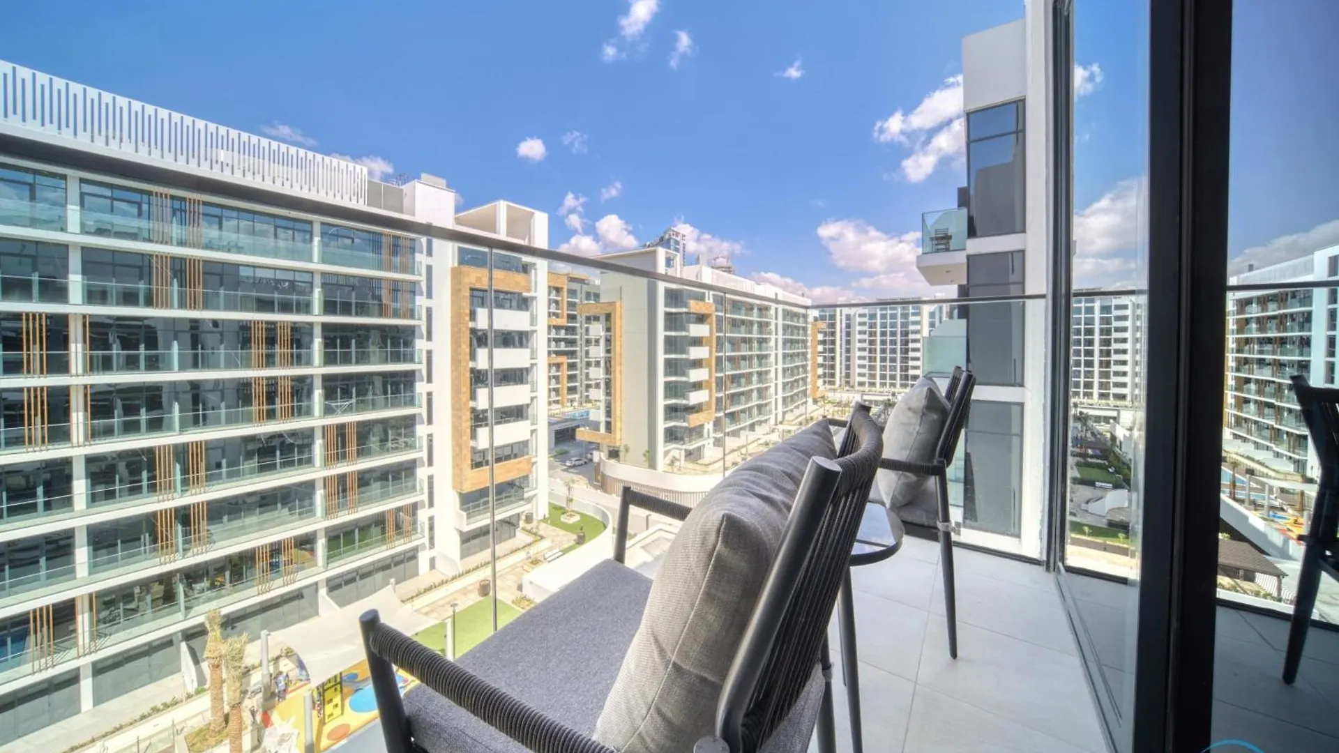 Serene 1Br Apartment In Azizi Riviera 27, Al Merkadh By Deluxe Holiday Homes Dubai