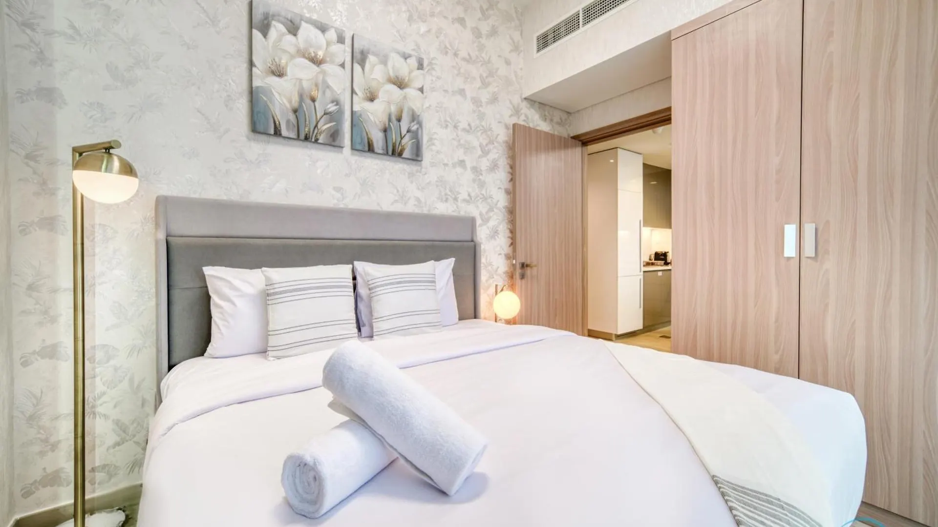 Serene 1Br Apartment In Azizi Riviera 27, Al Merkadh By Deluxe Holiday Homes Dubai
